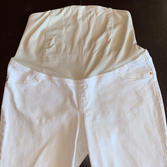 All Maternity 3/$10 Over Belly Maternity Stretch Denim Ecru Pants Size 8 - Picture 2 of 9
